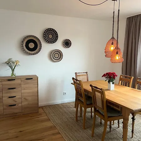 Wanderlust East73 Semesterbostad