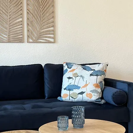 بيت للعطل Wanderlust East73 *